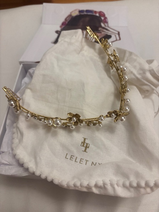 NIB LELET Bridal hairpiece headband Brynn Floral Pearl Vee Halo